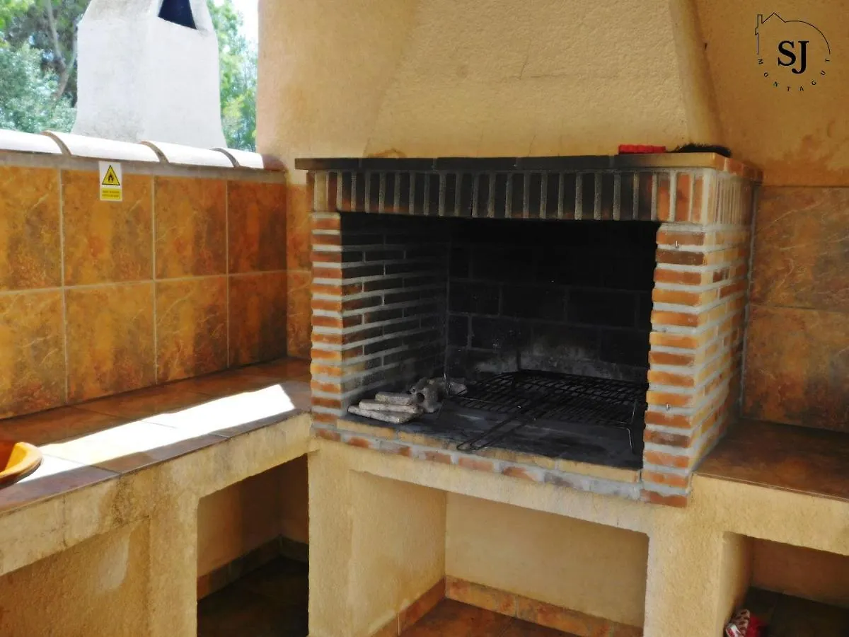 Chalet Con Piscina Les Tres Cales Holiday home
