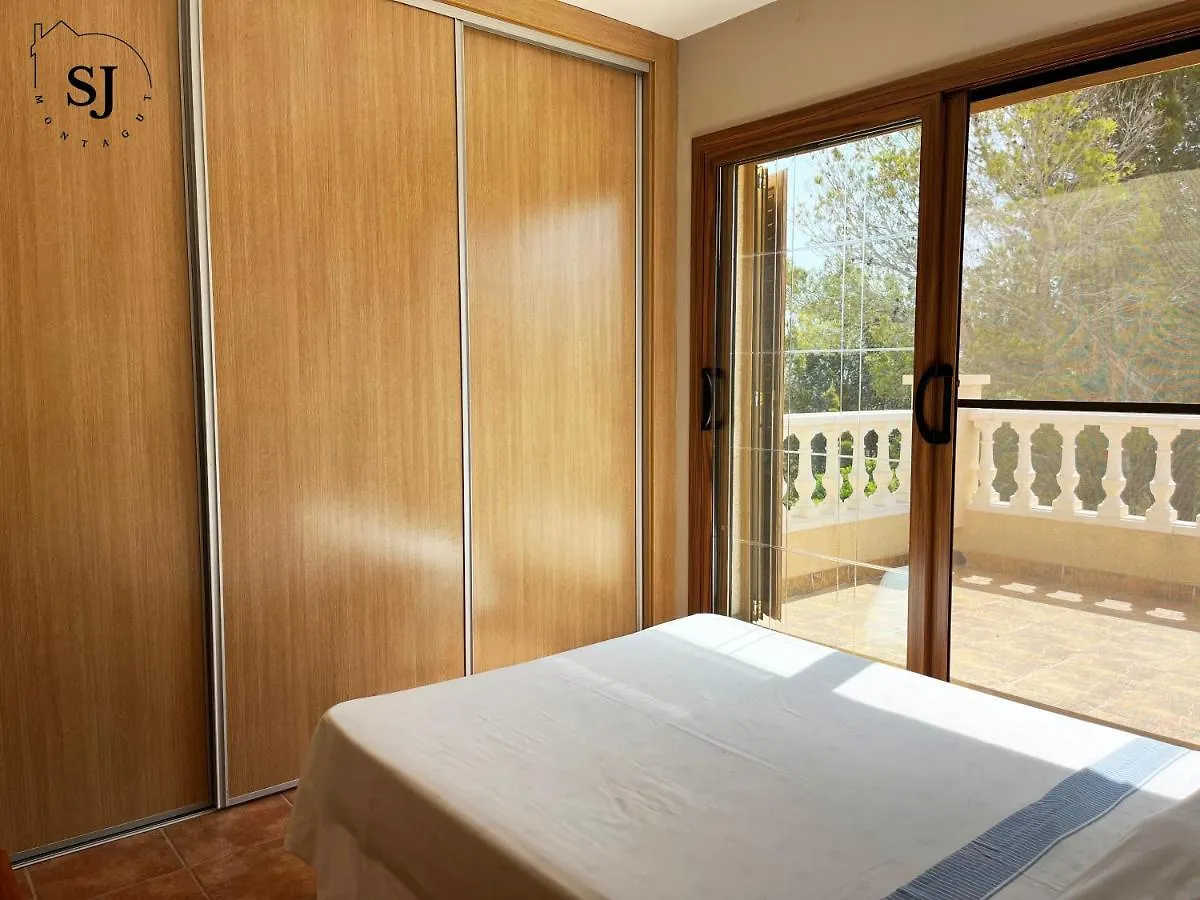 Holiday home Chalet Con Piscina Les Tres Cales